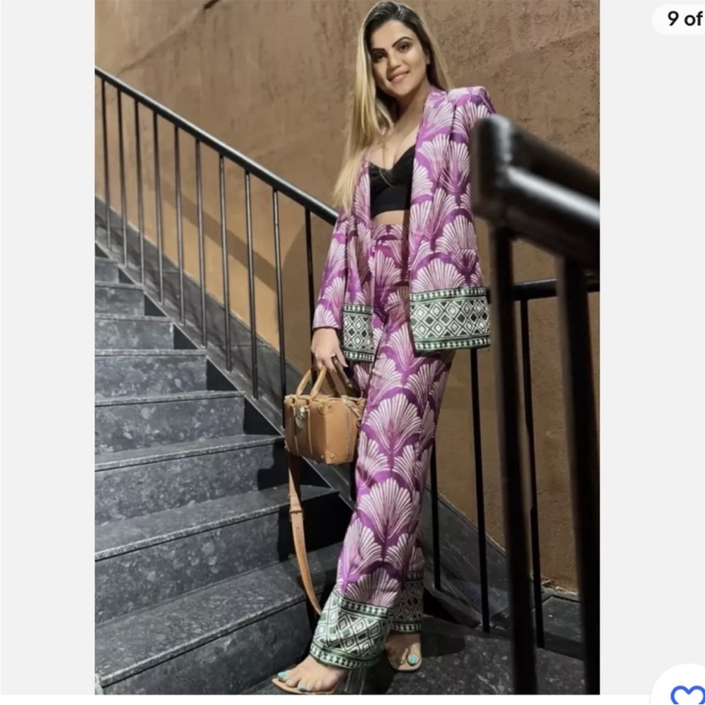 NWT ZARA SATIN EFFECT PRINTED SIZE XL 
🚨FIRM PRICE - Picture 9 of 16